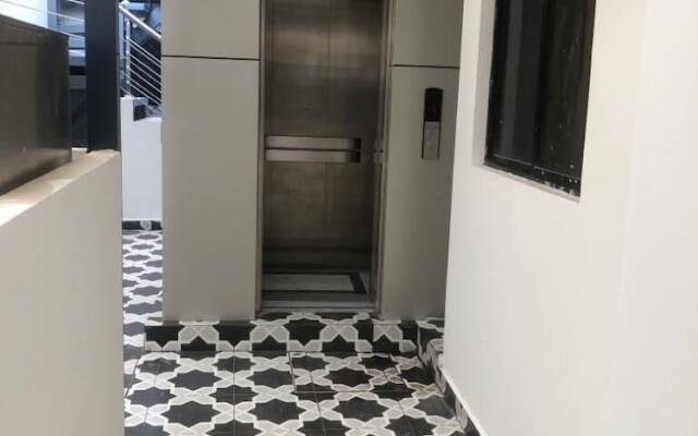 D&M Rofaledo Suites