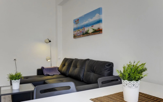 1 Bedroom Apartment With Balcony