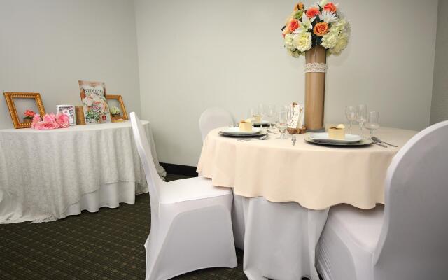 Victoria Hotel and Suites Panama