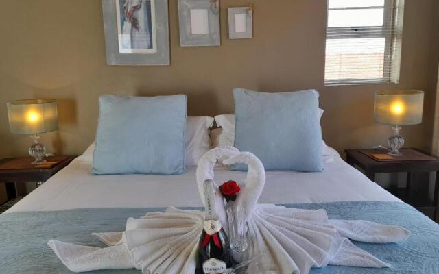 Waves Guest House & Twin Okes Self-Catering