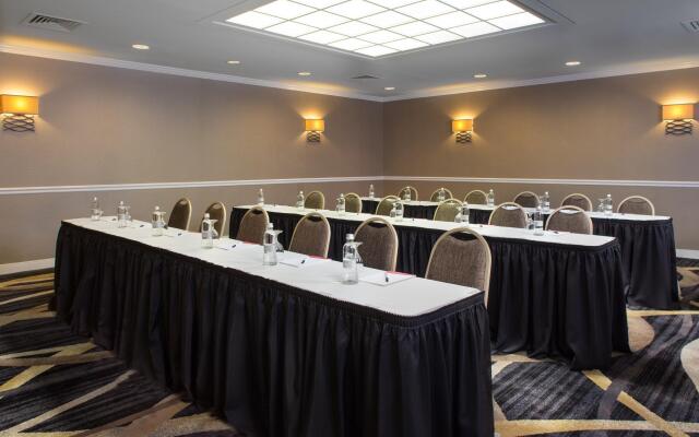 DoubleTree by Hilton New York LaGuardia Airport