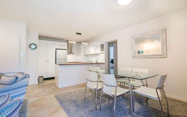 Onetangi Beach Apartment 7