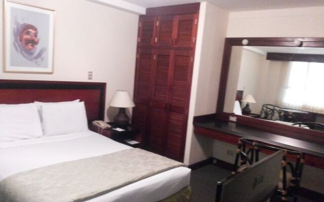 Apart-Hotel Suites Reforma