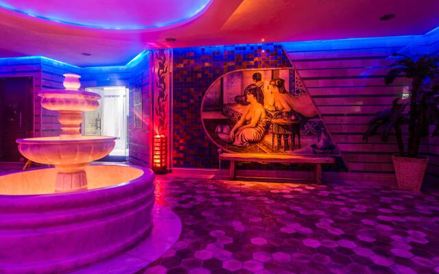 White Gold Hotel & Spa