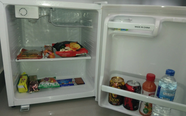 Queens Airport Residence