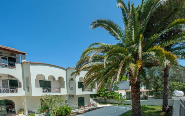 Vassilis Paradise Garden