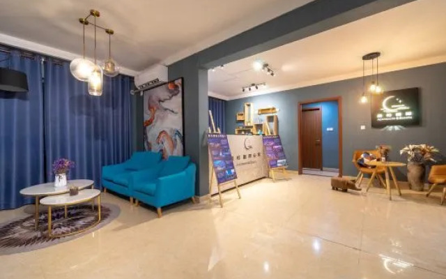 Xinglun International Apartment (Foshan Meidi Wuhu Shop)