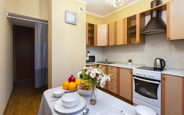 Moment House on 42 Mitinskaya Street