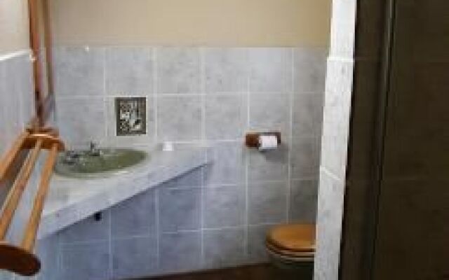 Matumi Game Lodge