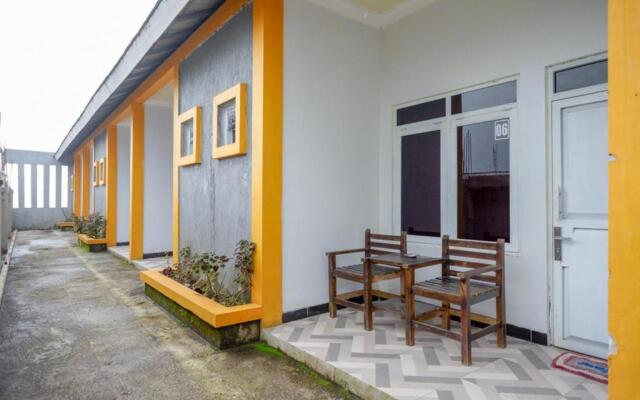 RedDoorz near Candi Cetho Karanganyar