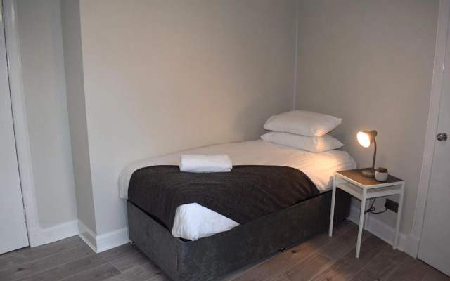 Kelpies Serviced Apartments- Victoria