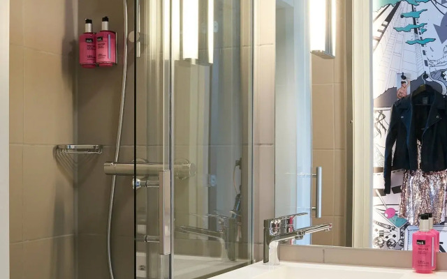 Moxy Edinburgh Airport