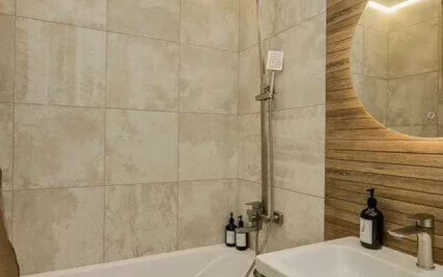 Privi House Apartments on 5th Podlesnaya Street, 3