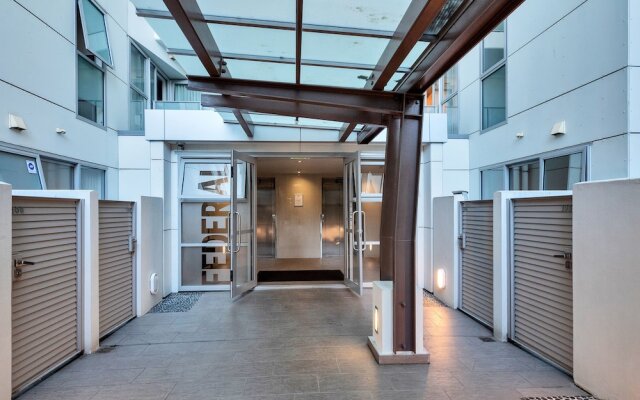 Chic 3 Bedroom City Central with Parking
