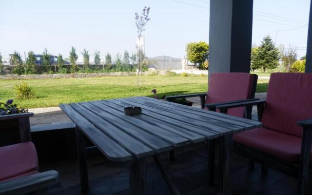 Zephyros Family Apartments 2