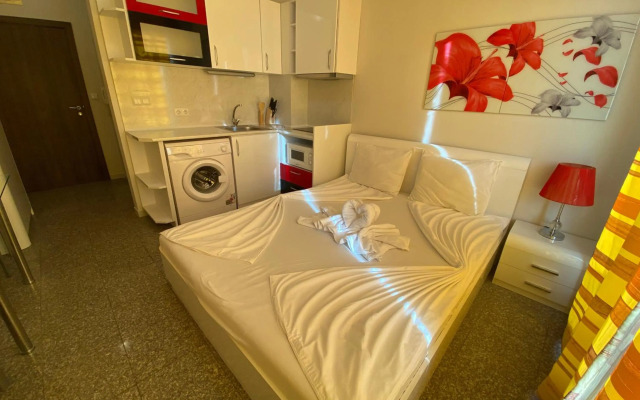 Private Cozy Studio Admiral Plaza C52