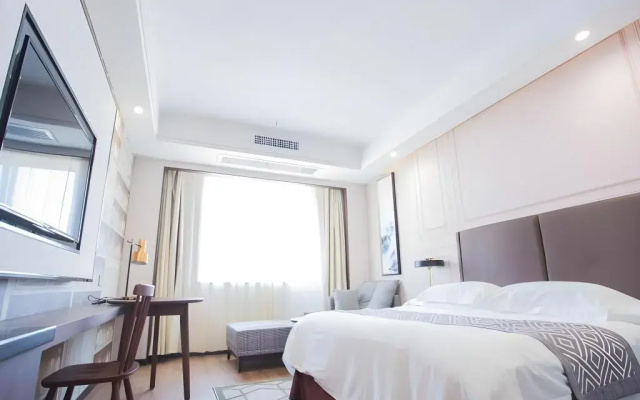 GME Anqing City Qianshan County Fortune Plaza Hotel