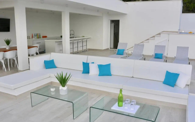 Villa Mel II