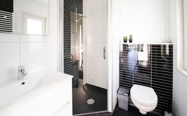 Chalet Near Veluwemeer With Garden Terrace