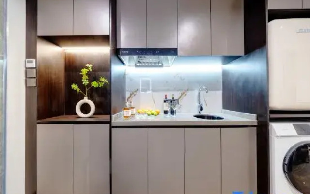 Guike Hotel (Shanghai 80,000 Stadium Caobaolu Subway Station Branch)