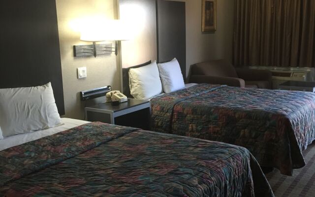 Camelot Inn & Suites Veterans Memorial NW Houston