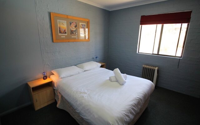 Kirwan Apartment 18 - Large Jindabyne Apartment