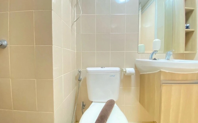 Spacious Corner 2Br Apartment At Parahyangan Residence