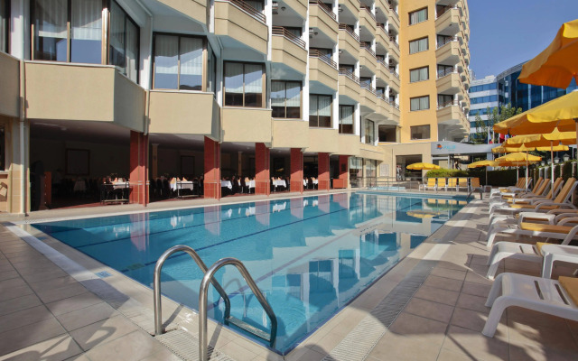 Palm Hotel