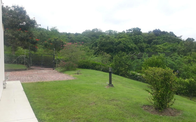 CASA EN CONDOMINIO CAMPESTRE con SEGURIDAD PRIVADA 24HORAS