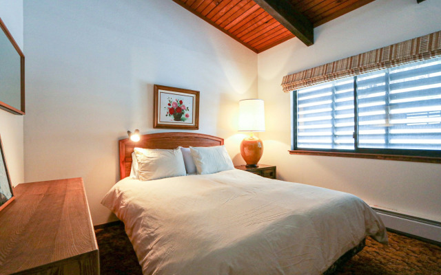 Mammoth West #124 Condo