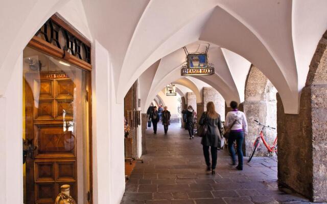 Gstill-4-Living (Adults Only)