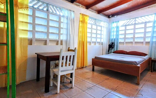 Arana House