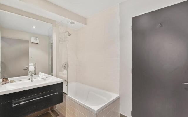 Lomond Retreat - Near Cbd Executive Apartment