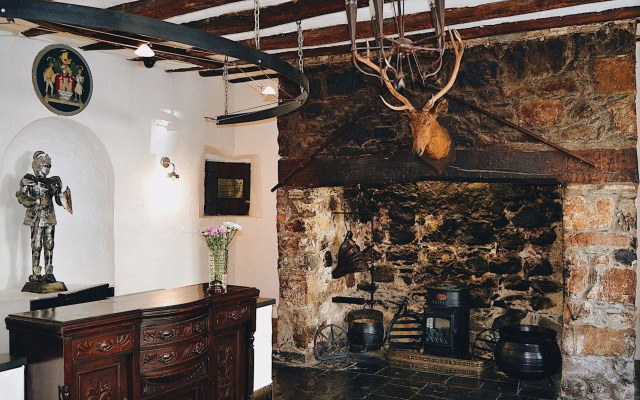 Dobbins Inn