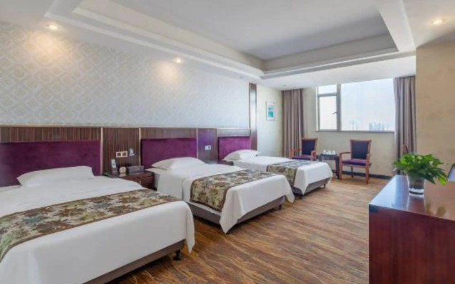 Xinjihao Hotel