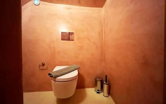 The Commander s House