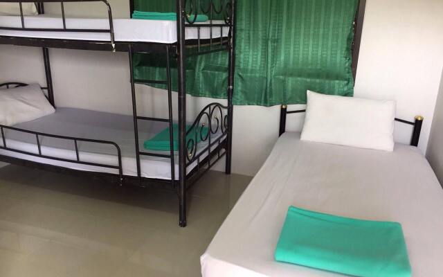 V2 Seagate Hip Hotel - Hostel