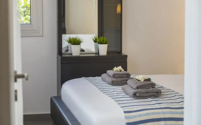 Ayios Elias Alice Suite