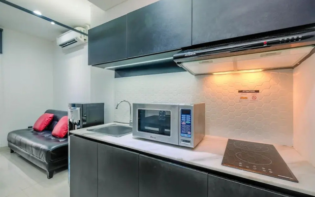 Luxury 2BR Apartment at Pejaten Park Residence with Bathtub