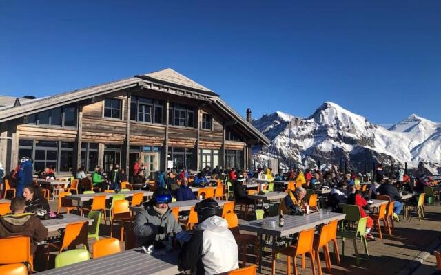 1-room apartment * directly by the cable car * Bernese Alps