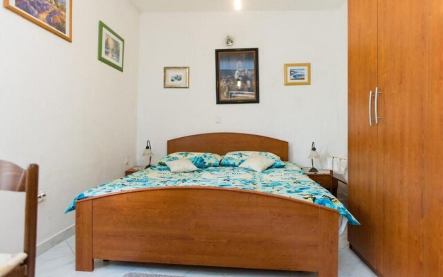 Stunning Apartment in Grebastica With Wifi and 2 Bedrooms