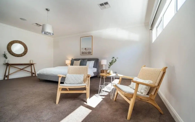 The Grand Oasis - Pool - Wifi - Mins From Beach