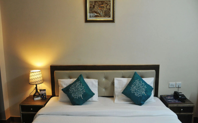 Season 4 by OYO Rooms