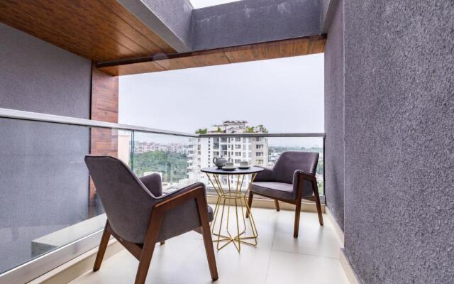 AR Suites Jewels Royale