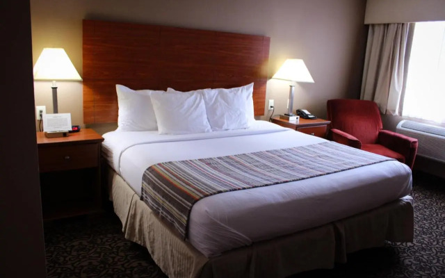 Canby Inn and Suites