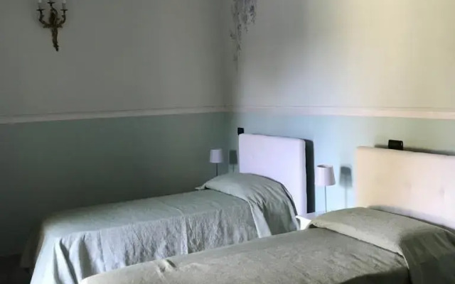 Villa Liberty il Lauro Bed and Breakfast