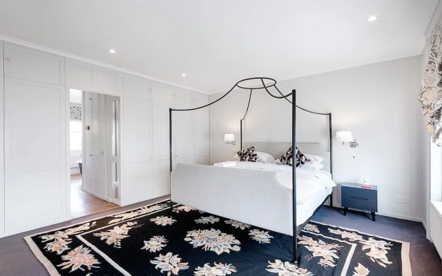 The Notting Hill Townhouse - by Out of Office Lifestyle