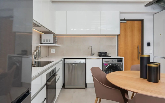 117 on Strand Luxury Apartments