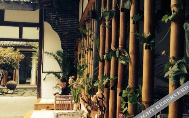 Yangliu's Yard