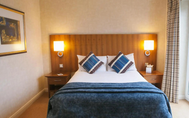 Harbour Heights Hotel